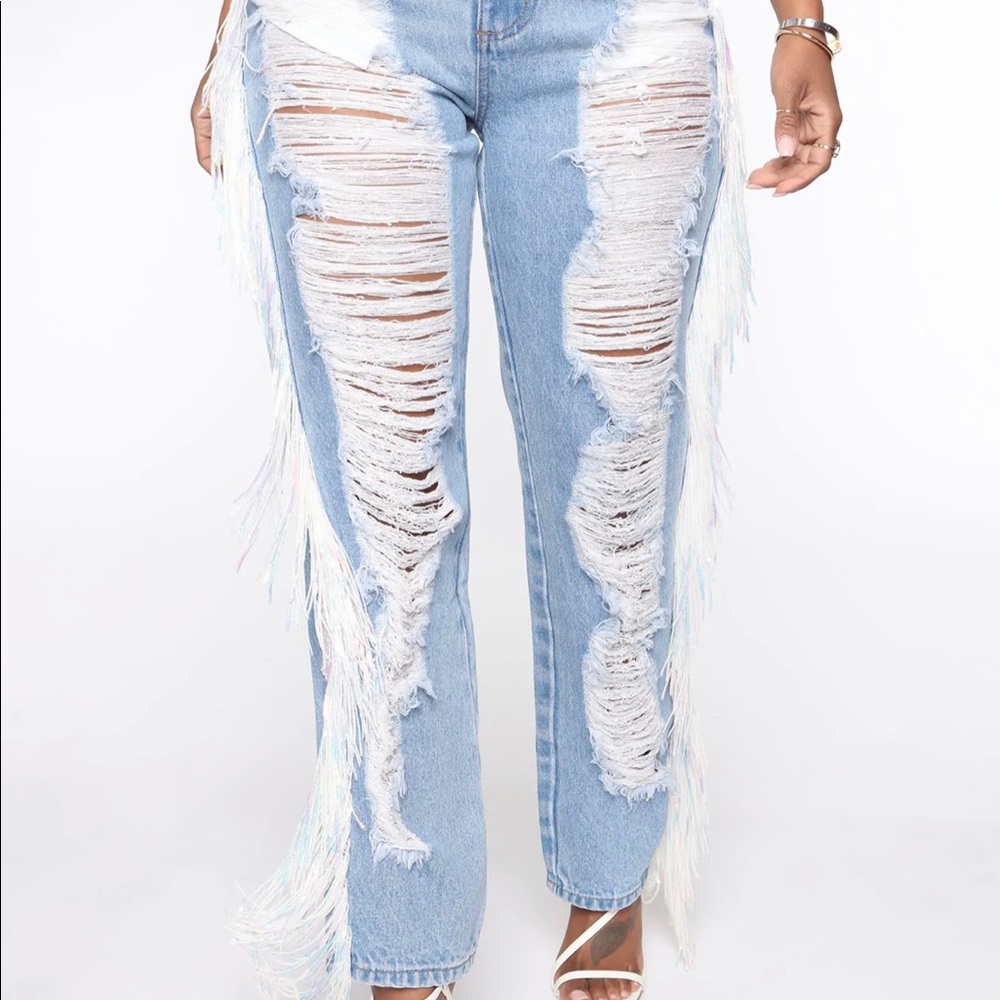 Women’s distressed w/ Fringe Jeans